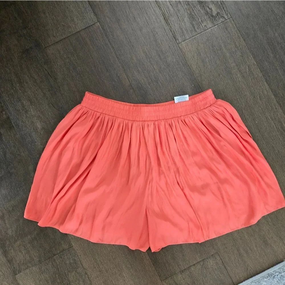 BCBGMaxazria Sheena Play Shorts - Orange/Coral - M - Picture 6 of 6